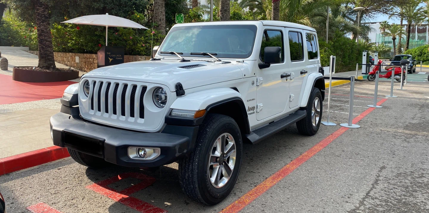Jeep Wrangler Sahara